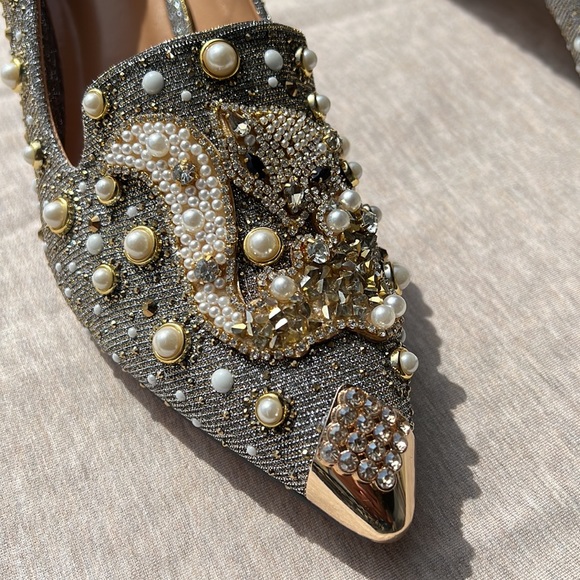 BEAUTIFUL SHOES - Picture 3 of 15